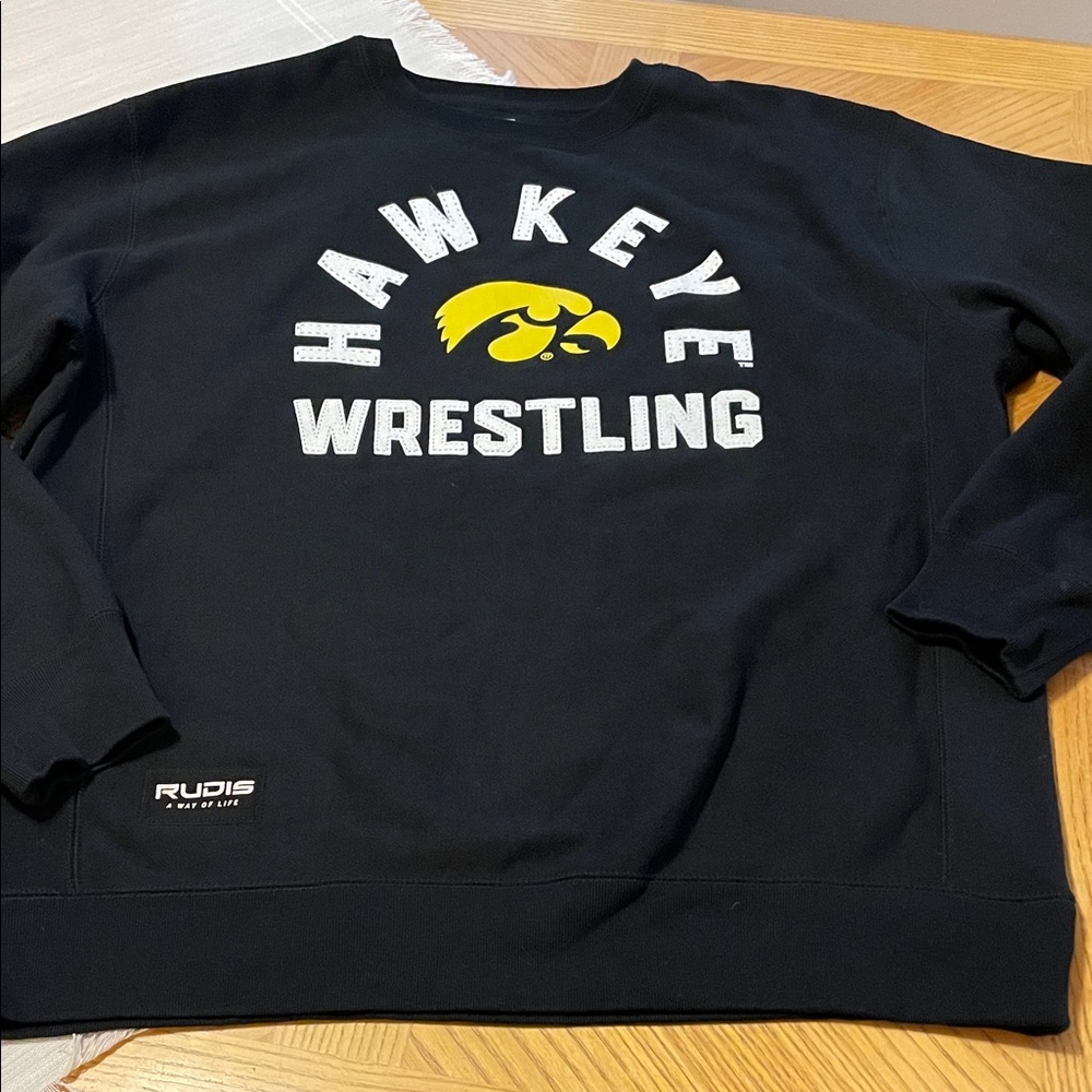 Hawkeye Wrestling Crewneck Sweatshirt - Black/Yellow